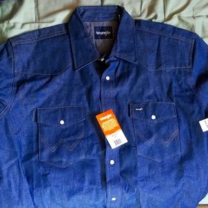 Wrangler Cowboy Cut Denim Work Shirt